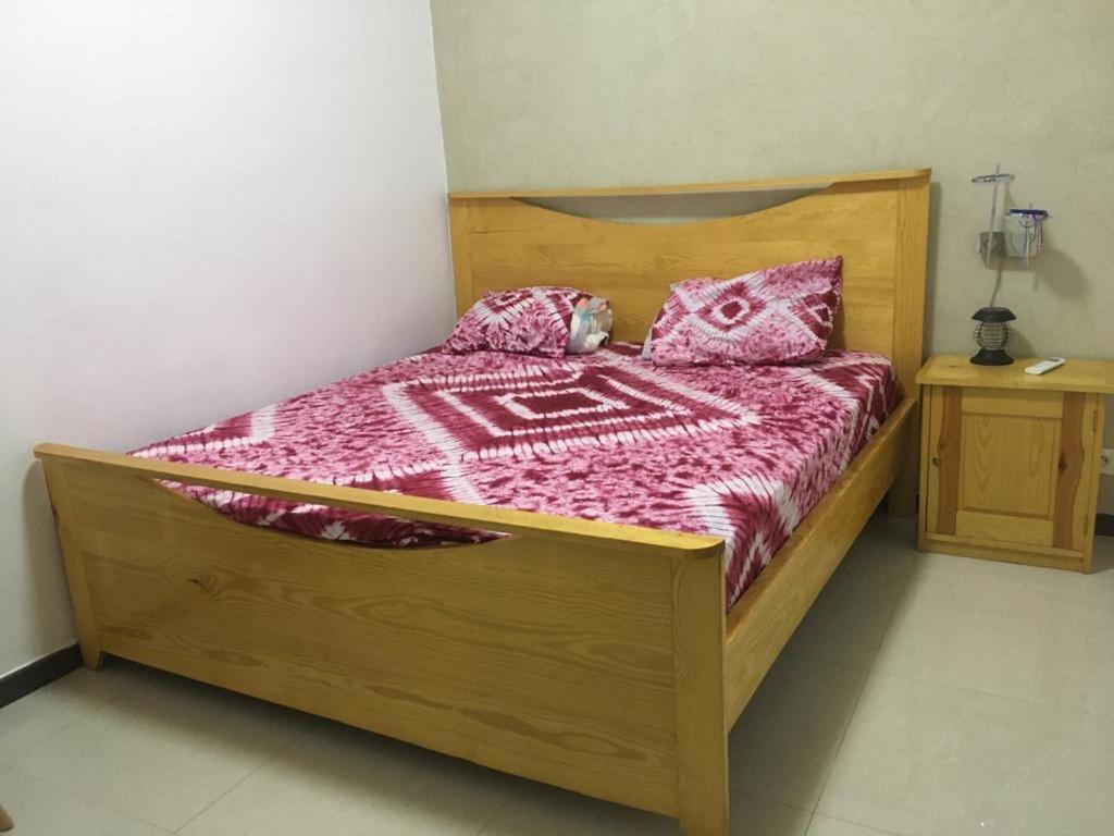 Saly - Villa Kage 6 Chambres -Clim-Wifi-Eau Chaude-Billard-Babyfoot-Ping Pong-Canal - Electricite Non Comprise Luaran gambar