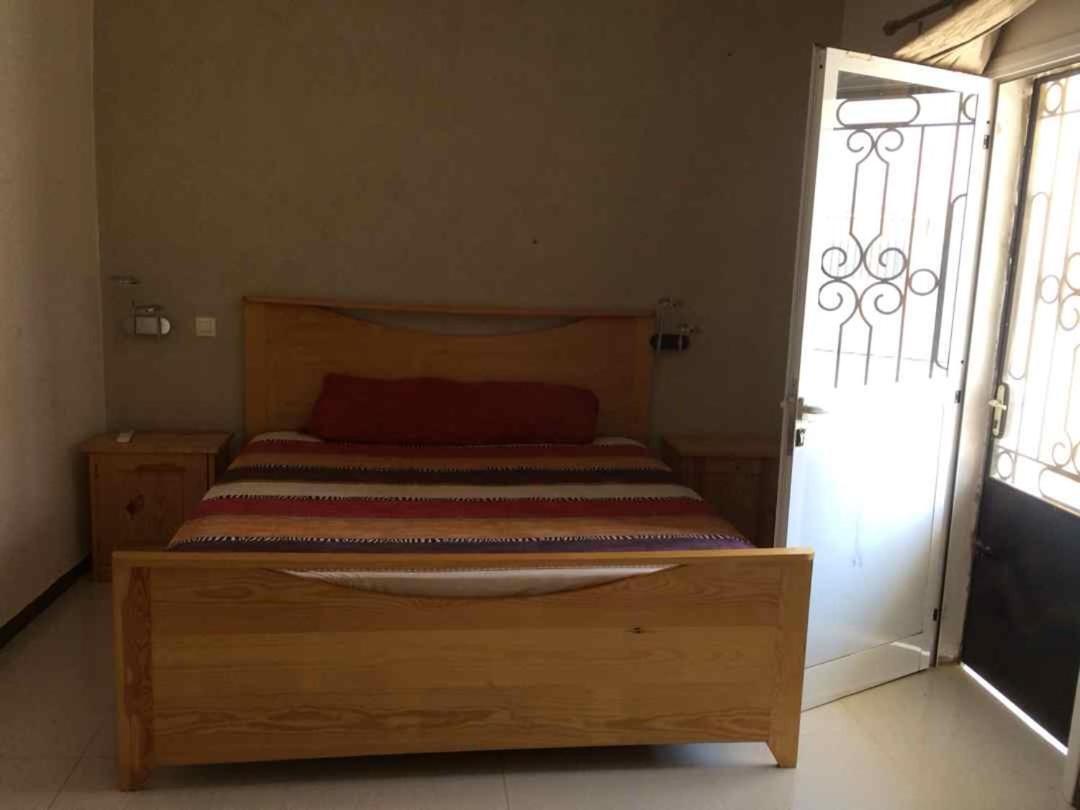 Saly - Villa Kage 6 Chambres -Clim-Wifi-Eau Chaude-Billard-Babyfoot-Ping Pong-Canal - Electricite Non Comprise Luaran gambar