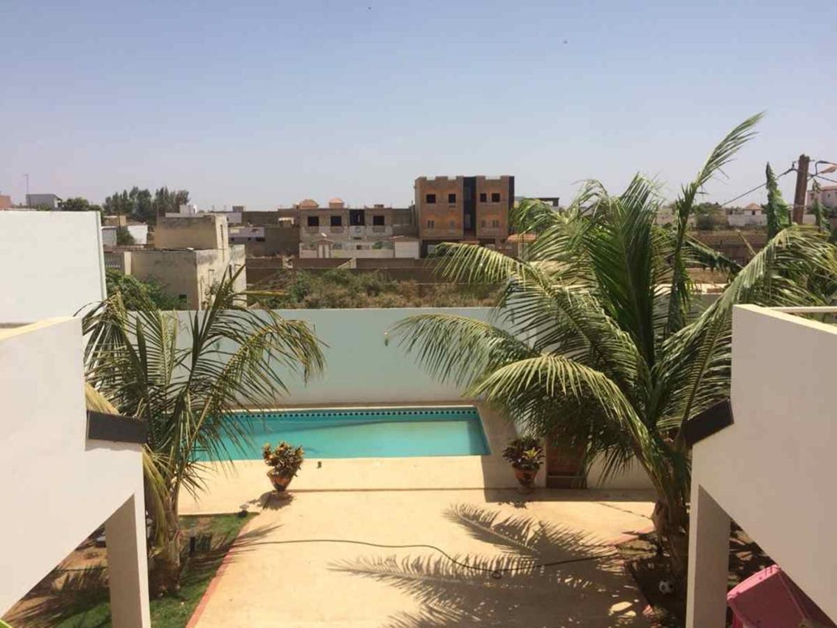 Saly - Villa Kage 6 Chambres -Clim-Wifi-Eau Chaude-Billard-Babyfoot-Ping Pong-Canal - Electricite Non Comprise Luaran gambar