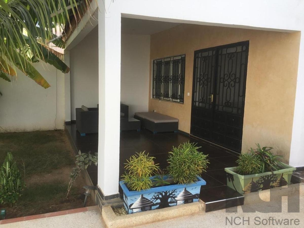 Saly - Villa Kage 6 Chambres -Clim-Wifi-Eau Chaude-Billard-Babyfoot-Ping Pong-Canal - Electricite Non Comprise Luaran gambar
