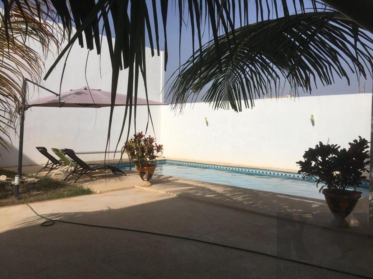Saly - Villa Kage 6 Chambres -Clim-Wifi-Eau Chaude-Billard-Babyfoot-Ping Pong-Canal - Electricite Non Comprise Luaran gambar